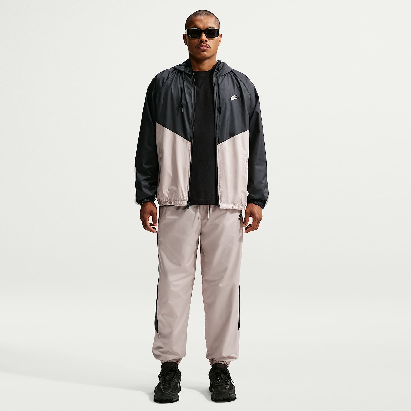 CRONOSWindbreaker・Pipingdesign longpants Nike Windrunner Men's Lined Pants. Nike.com